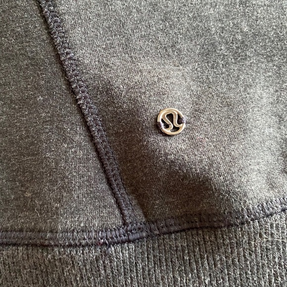 LuLu Lemon Short Sleeve Sweatshirt ✨Classic✨ - Picture 3 of 8